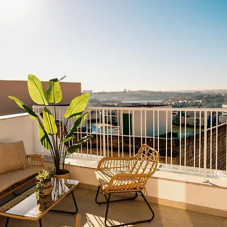 A Bright & Beautiful Apartamento