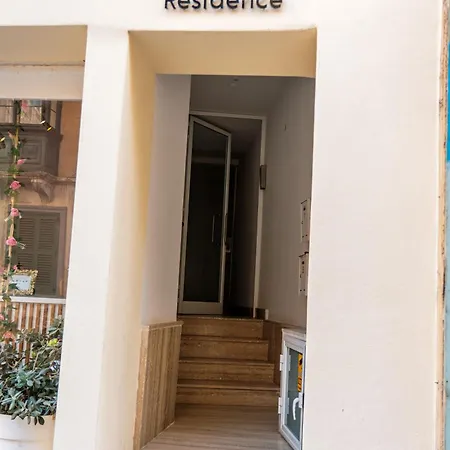 A Bright & Beautiful * Sliema