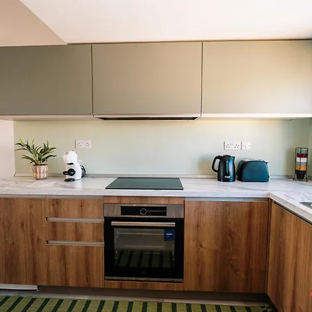 Apartment A Bright & Beautiful *